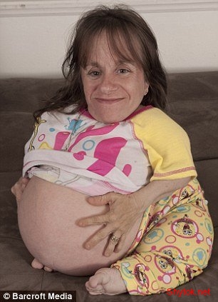 Самая маленькая в мире мама. ЖЕСТЬ (фото), photo:4