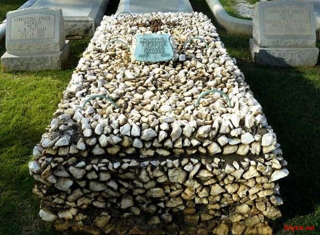 Самые необычные надгробия (61 фотография), photo:61